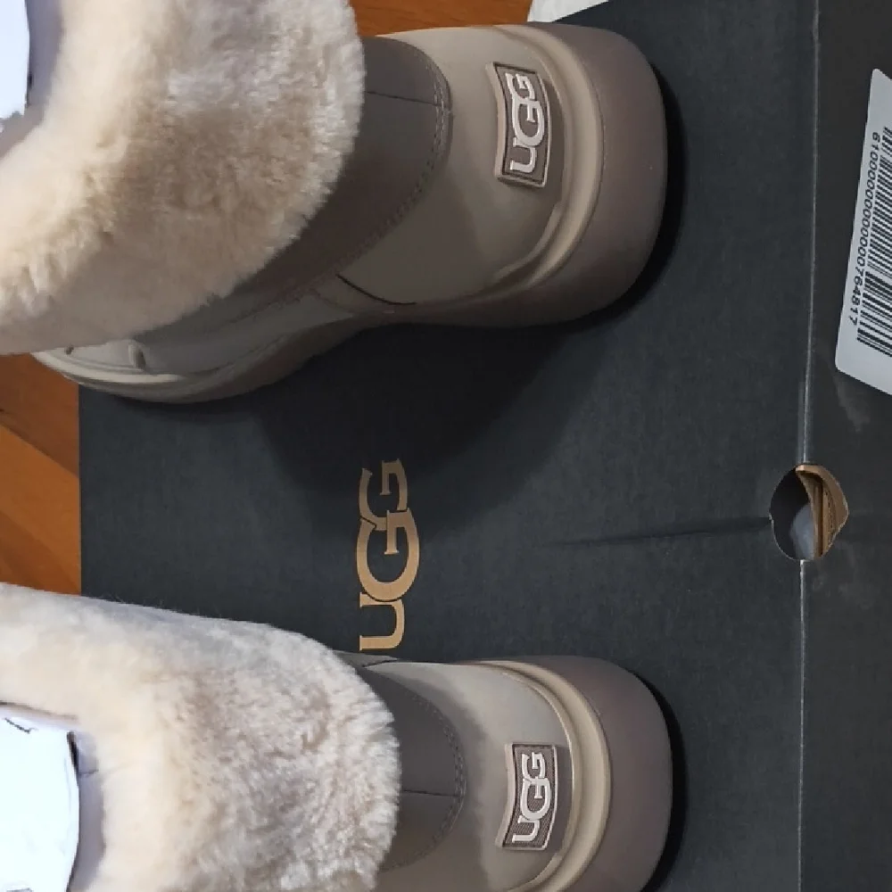 UGG Waterproof City Butte Dune Boot